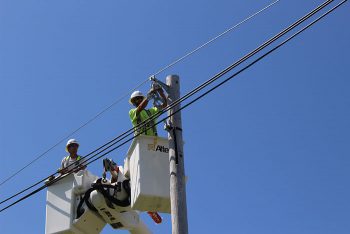 T&D_Line Tech Spacer Training_duo bucket