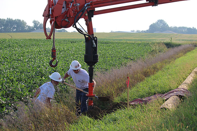 T&D_Apprentice Wrap Job_digging hole