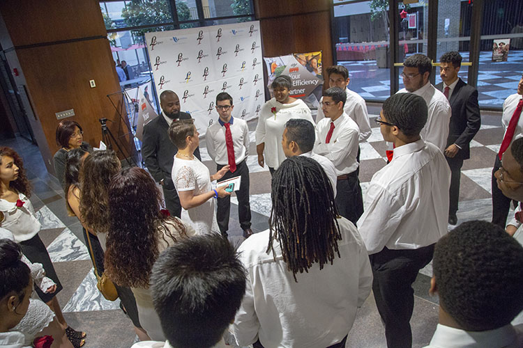 COM_Legacy grads 2018_class informal